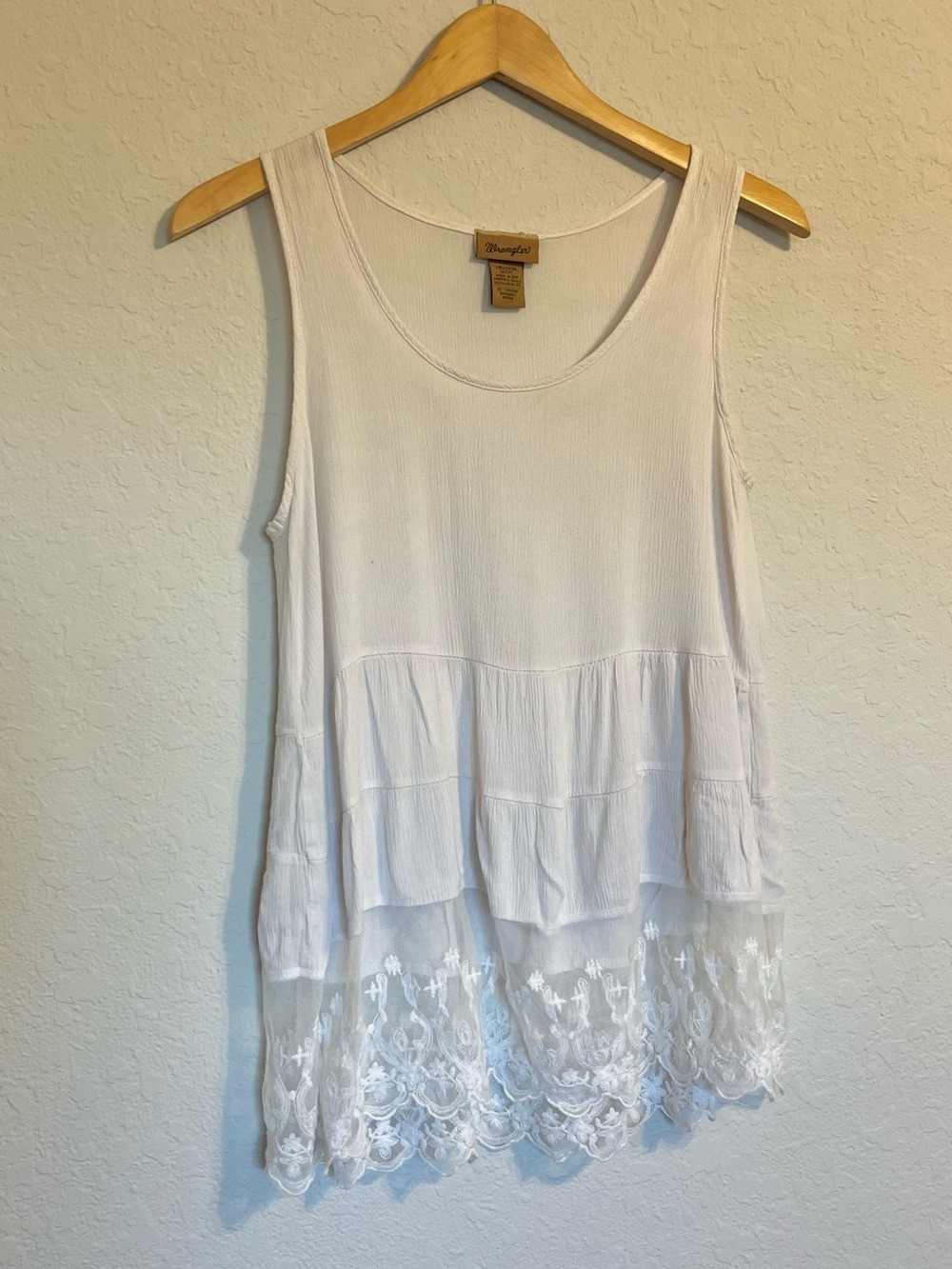 Vintage Wrangler Ivory Lace Hem Tank Top Boho Prairie Fairy Cottagecore USA